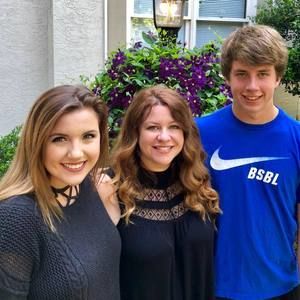 Meet your Posher, Laura